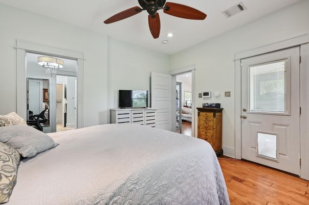 Bathroom, Dual Sink Vanities, Glass Shower, Interior