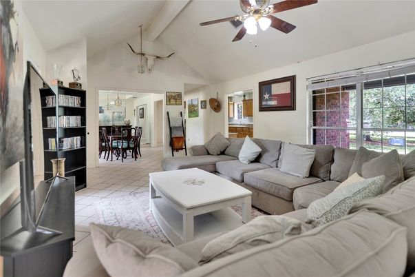 Dining room, Interior, Living room, Pendant Lights