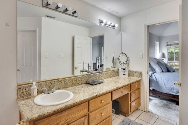 Bathroom, Bedroom, Dual Sink Vanities, Interior