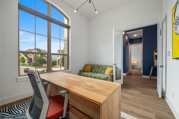 Home Office, Interior, Recessed Lighting, Wood Texture Flooring