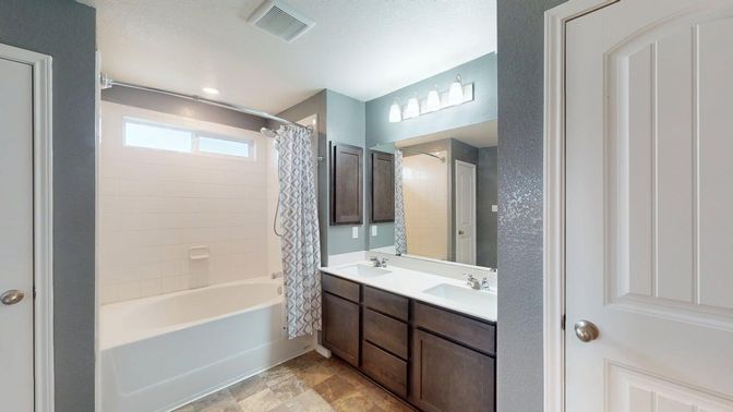 Bathroom, Interior, Recessed Lighting