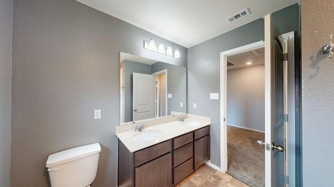 Bathroom, Dual Sink Vanities, Interior, Recessed Lighting