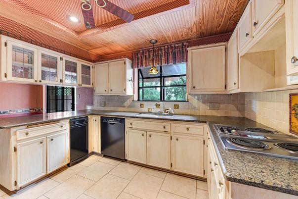 Interior, Kitchen, Recessed Lighting