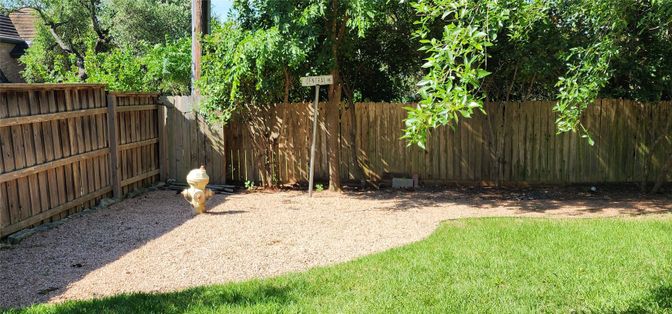 Backyard, Exterior