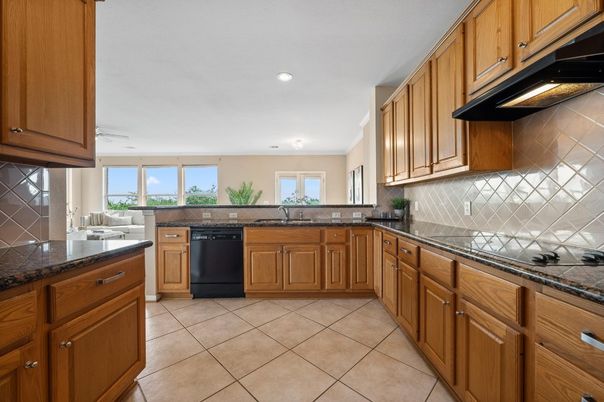 Interior, Kitchen, Recessed Lighting