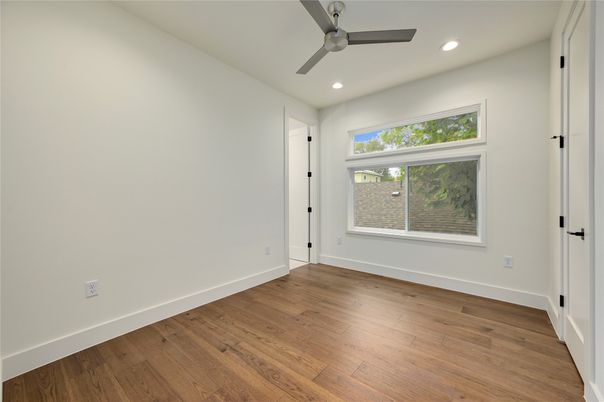 Empty room, Interior, Recessed Lighting, Wood Texture Flooring