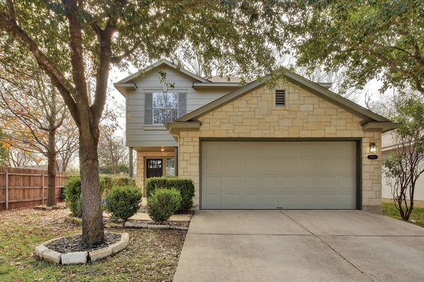 Attached, Exterior, Facade, Brick Traditional