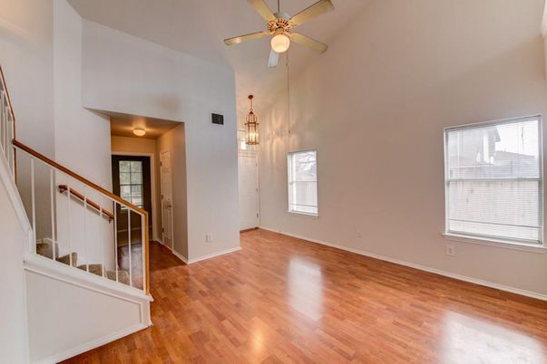 Empty room, Interior, Pendant Lights, Wood Texture Flooring