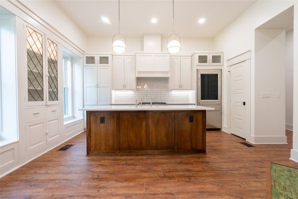 Interior, Kitchen, Pendant Lights, Recessed Lighting, Wood Texture Flooring