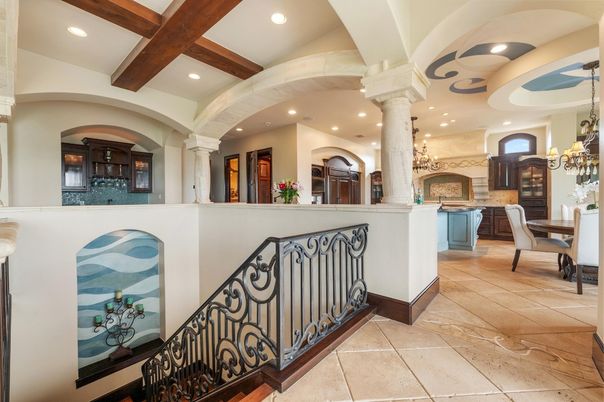 Chandelier, Dining room, Interior, Kitchen, Recessed Lighting, Wooden Beams