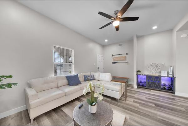Interior, Living room, Recessed Lighting, Wood Texture Flooring