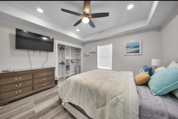 Bedroom, Interior, Recessed Lighting, Wood Texture Flooring