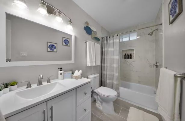 Bathroom, Interior, Marble Walls