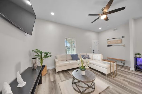 Interior, Living room, Recessed Lighting, Wood Texture Flooring