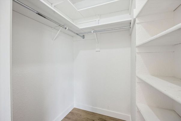 Interior, Walk-in Closets, Wood Texture Flooring