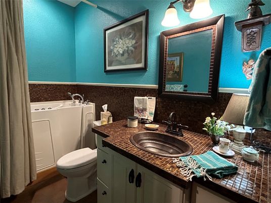 Bathroom, Interior, Tile Countertops