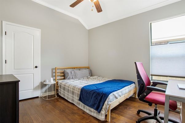 Bedroom, Home Office, Interior, Wood Texture Flooring