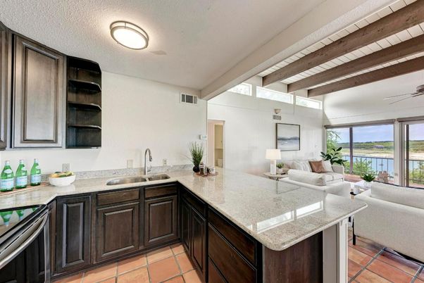 Interior, Kitchen, Living room, Water, Wooden Beams