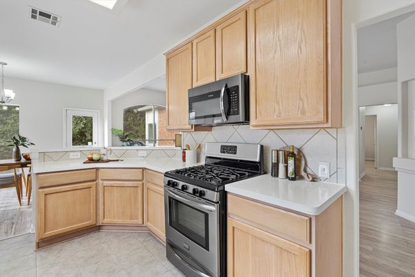 Interior, Kitchen, Pendant Lights, Wood Texture Flooring