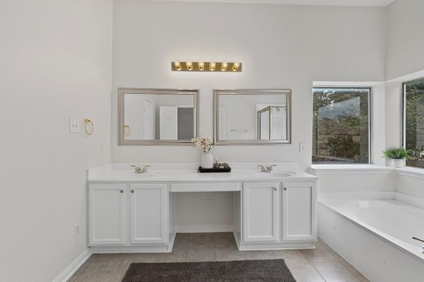 Bathroom, Dual Sink Vanities, Interior