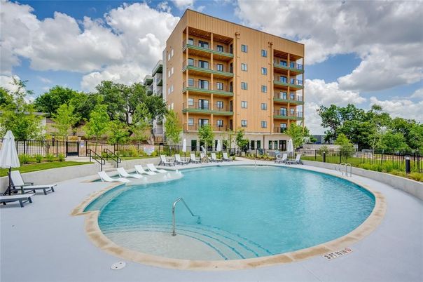 Exterior, Facade, Pool, Condo Building