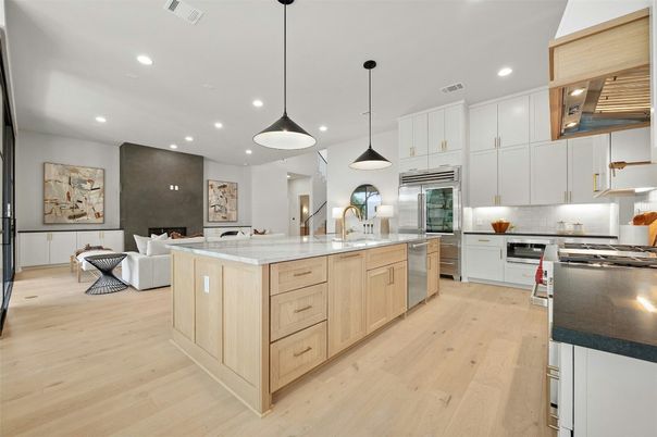Interior, Kitchen, Living room, Pendant Lights, Recessed Lighting, Stainless Steel Appliances, Wood Texture Flooring