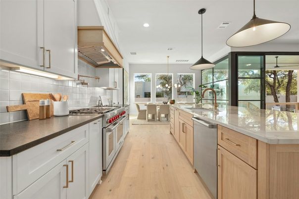 Dining room, Interior, Kitchen, Pendant Lights, Recessed Lighting, Stainless Steel Appliances, Wood Texture Flooring