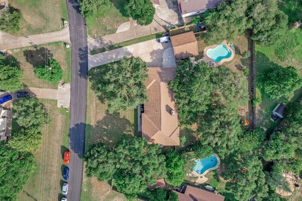 Exterior, Drone