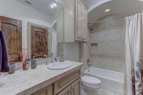 Bathroom, Interior, Recessed Lighting, Tile Countertops
