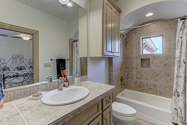 Bathroom, Interior, Recessed Lighting, Tile Countertops
