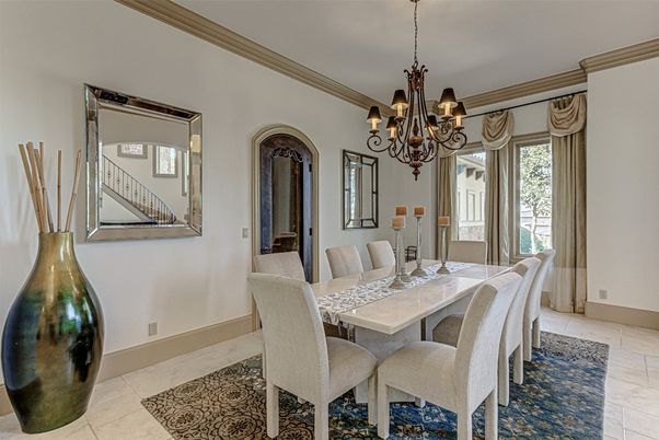 Chandelier, Dining room, Interior