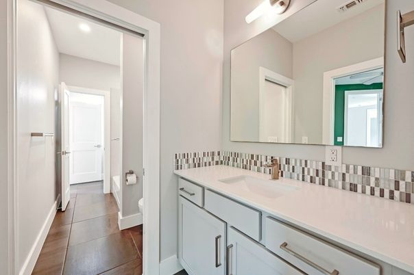 Bathroom, Interior, Recessed Lighting