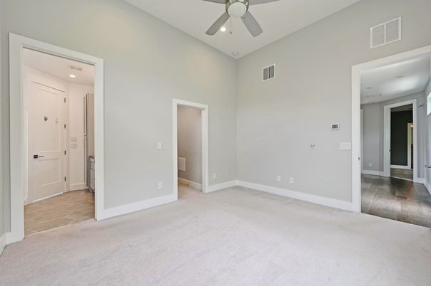 Empty room, Interior, Recessed Lighting