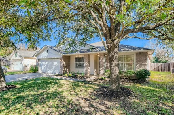 Attached, Backyard, Exterior, Facade, Brick Facade, Ranch
