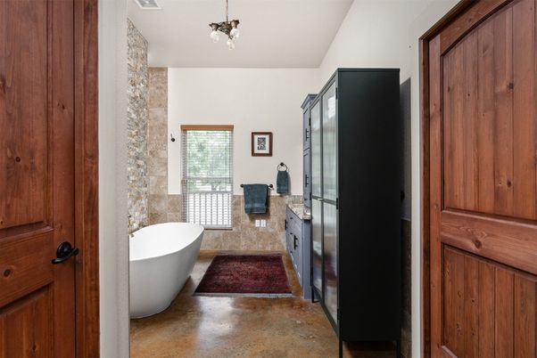 Bathroom, Free Standing Baths, Interior