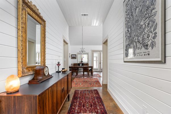 Dining room, Interior, Pendant Lights