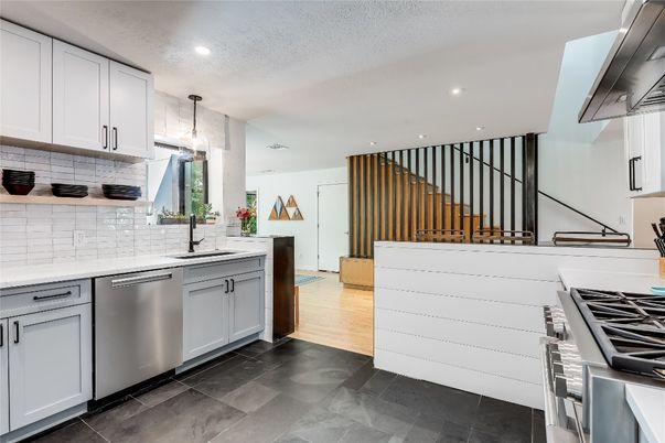 Interior, Kitchen, Pendant Lights, Recessed Lighting, Stainless Steel Appliances