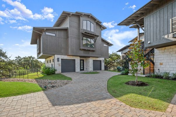 Attached, Backyard, Exterior, Facade, Modern