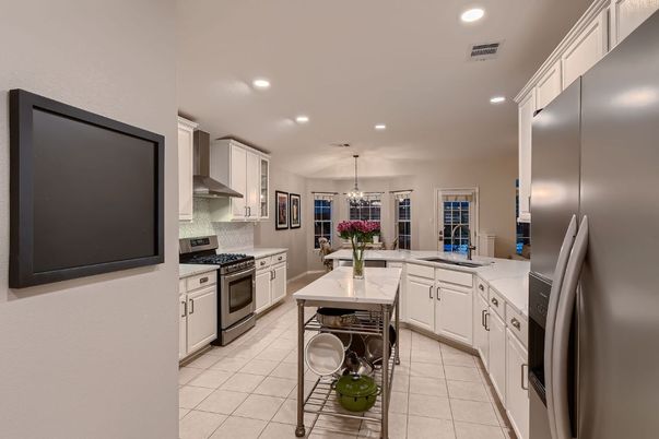 Chandelier, Interior, Kitchen, Recessed Lighting, Stainless Steel Appliances