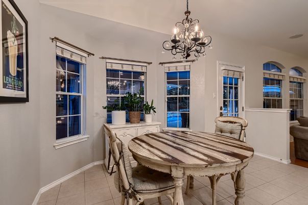 Chandelier, Dining room, Interior