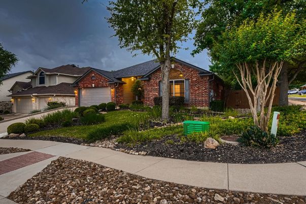 Attached, Exterior, Facade, Brick Facade, Ranch