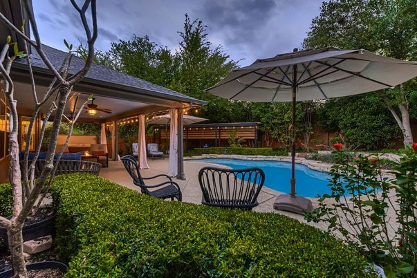 Exterior, Pool