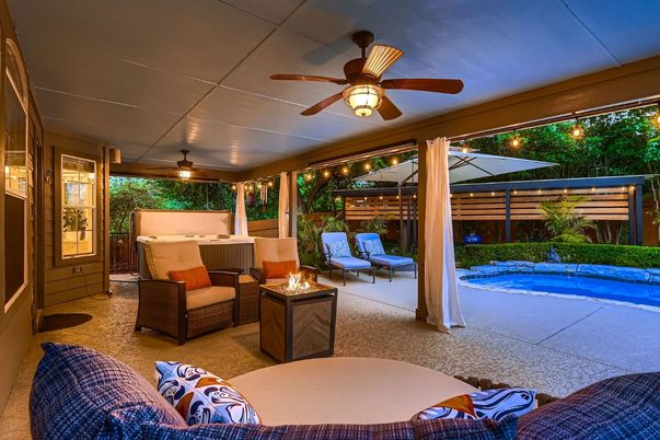 Exterior, Hot Tub, Pool
