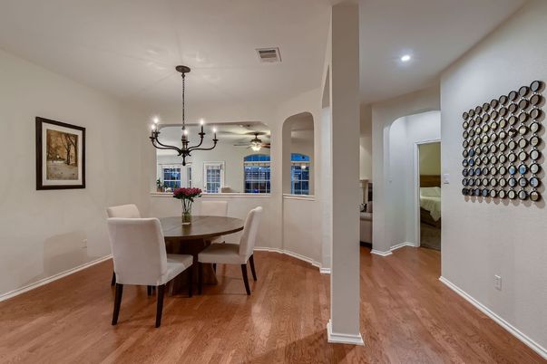 Chandelier, Dining room, Interior, Recessed Lighting, Wood Texture Flooring