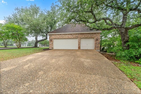 Detached Garage, Exterior