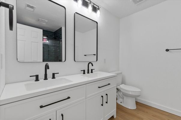 Bathroom, Dual Sink Vanities, Interior, Wood Texture Flooring