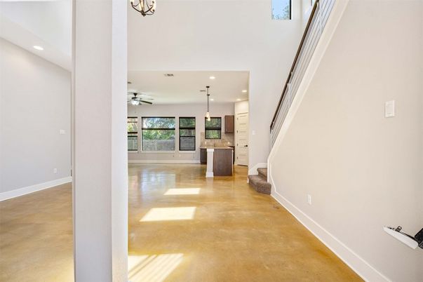 Empty room, Interior, Pendant Lights, Recessed Lighting