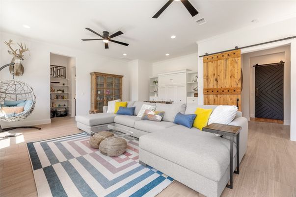 Interior, Living room, Recessed Lighting, Wood Texture Flooring