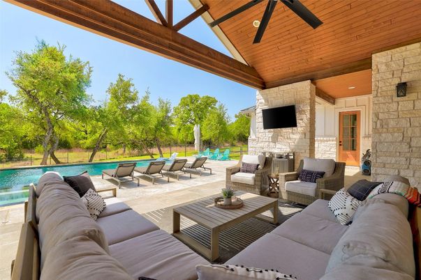 Exterior, Fireplace, Pool