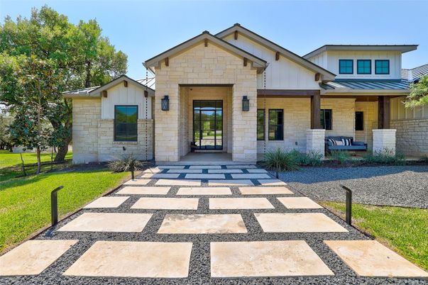 Backyard, Exterior, Facade, Farmhouse